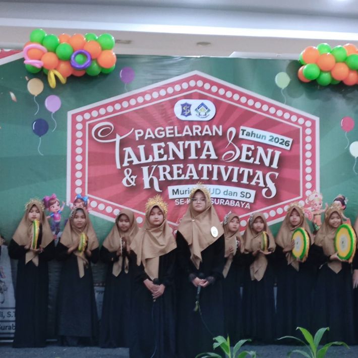 MI ITTAQU unjuk bakat di pagelaran talenta seni dan kreativitas siswa Paud TK  dan SD se Surabaya